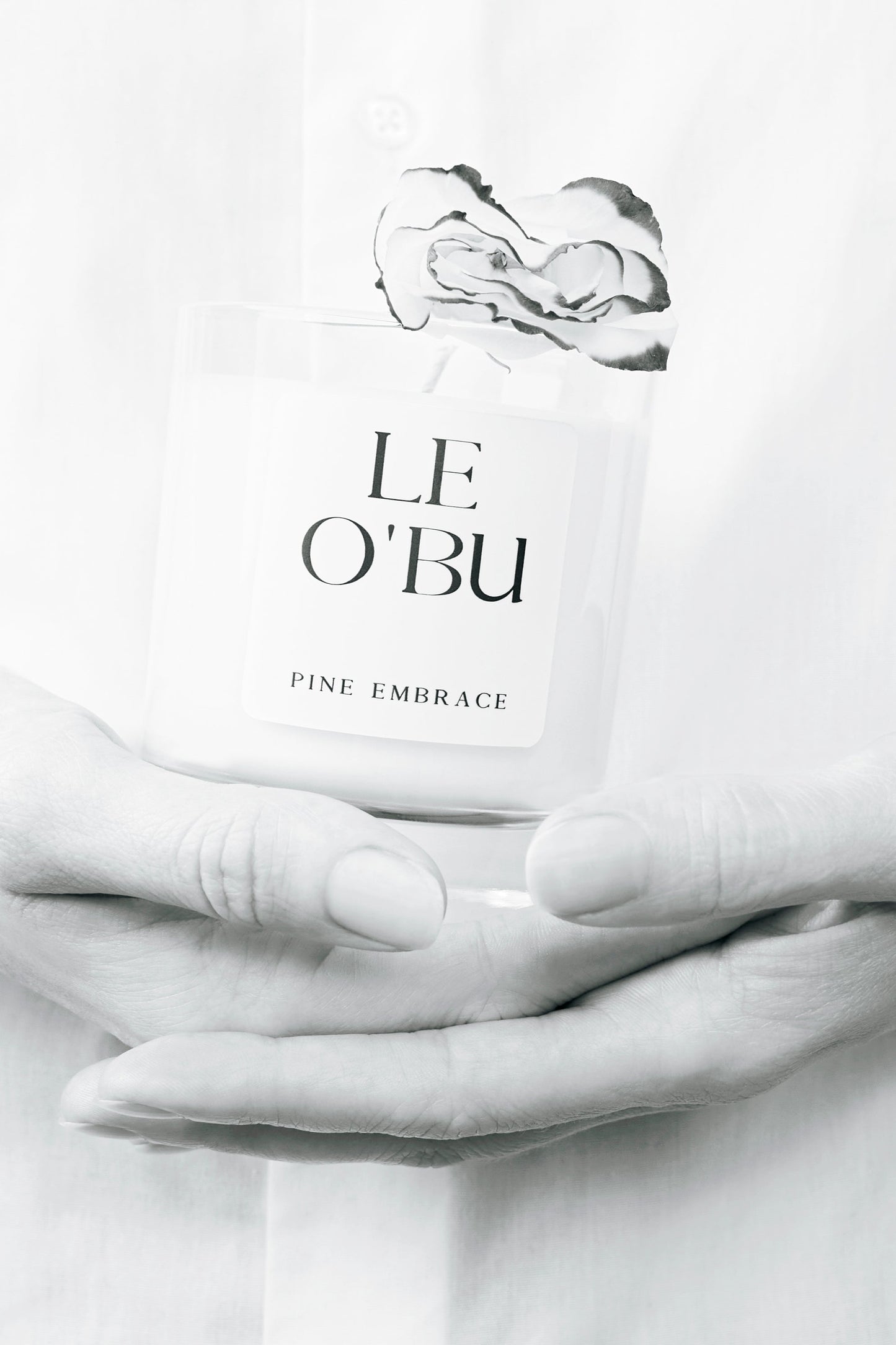 'Pine Embrace' (220 g candle)