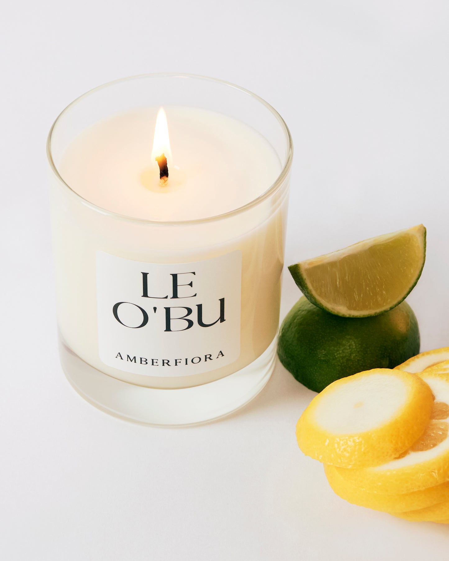 'Amberfiora' (220 g candle)